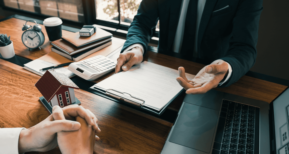 How to Add or Remove a Name From a Deed in Virginia